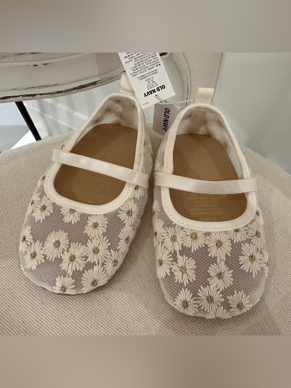 🤍 18~24 Mth Ivory Daisy & Gold Embroidered Mary Jane Baby Ballet Flats NWT